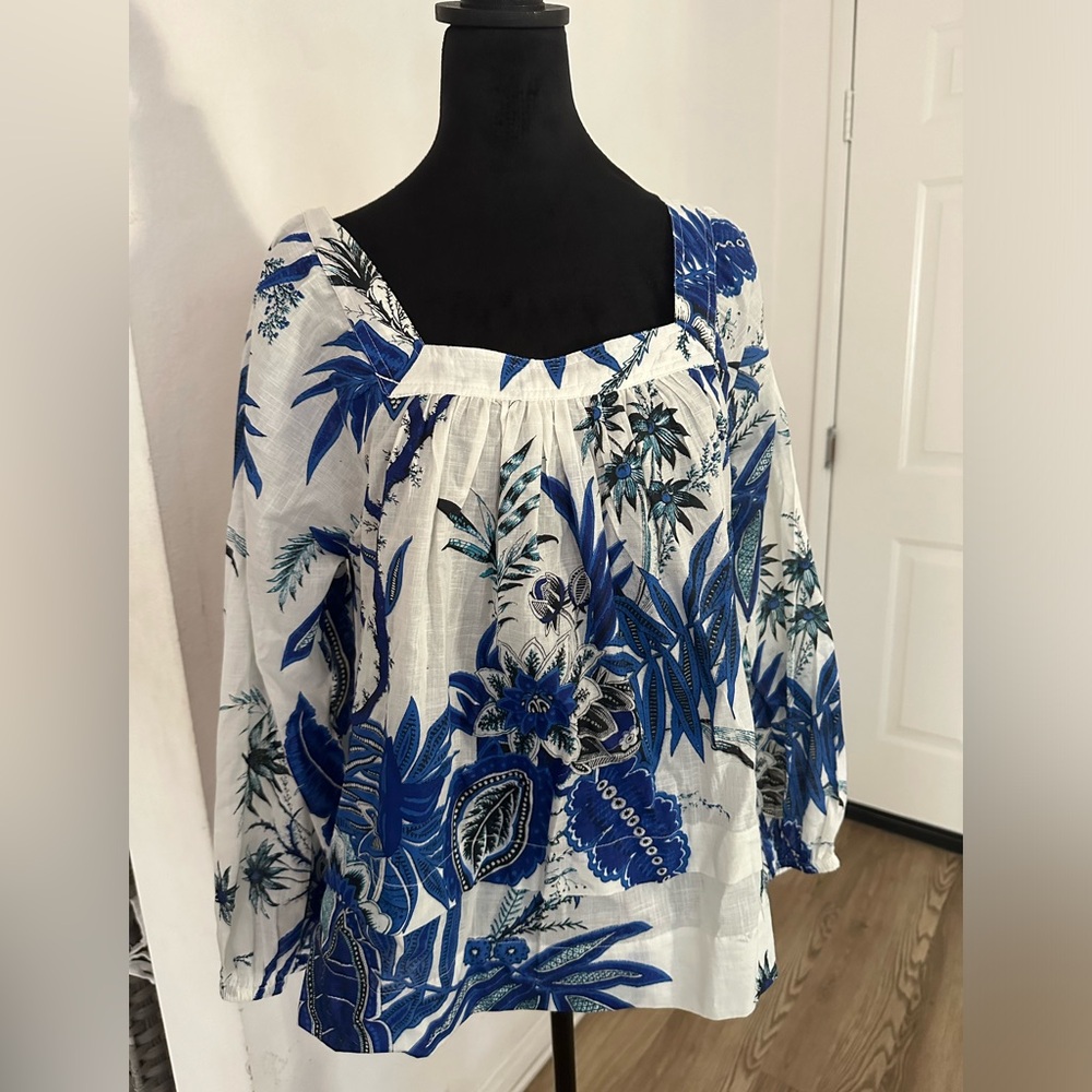 New With Tags Beautiful Elie Tahari Top